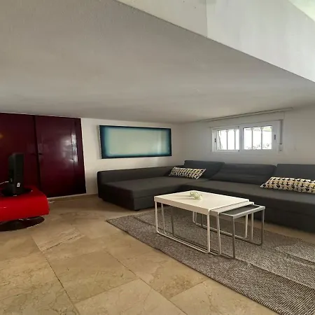 Art Refino Apartment *